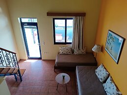 Paraktio Beach Apartments