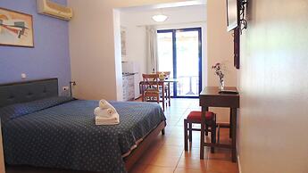 Paraktio Beach Apartments