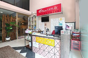 SPOT ON 89796 D'noor Budget Inn