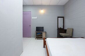 SPOT ON 89796 D'noor Budget Inn