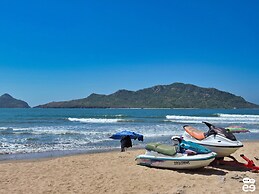 Apartment on the Beach - H-2