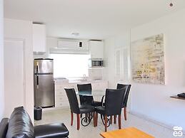 Apartment on the Beach - H-3