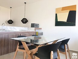 Marina Solé Loft 2 (J-2)