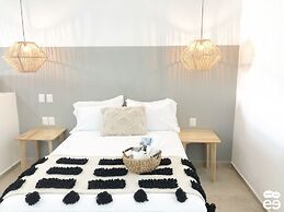 Marina Solé Loft 4 (J-4)