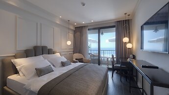 Vivid Blue Serenity Resort