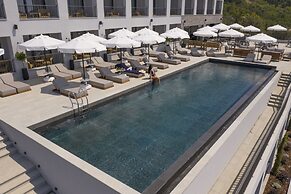 Vivid Blue Serenity Resort
