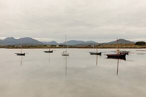 Roundstone Quay