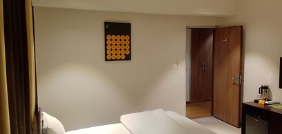 Hotel Marigold Mount Abu with Swimming Pool