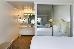 656 S At Silverado 1 Bedroom Condo by RedAwning