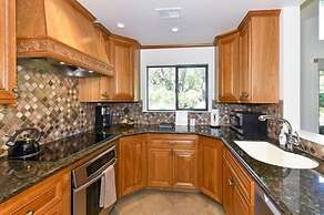 824 Oak Creek At Silverado 3 Bedroom Condo by RedAwning