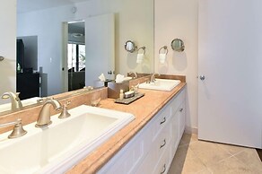 824 Oak Creek At Silverado 3 Bedroom Condo by RedAwning