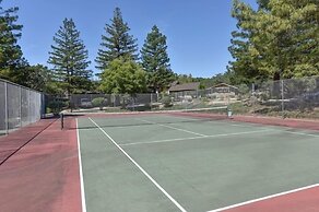 824 Oak Creek At Silverado 3 Bedroom Condo by RedAwning