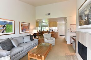 760 S At Silverado 1 Bedroom Condo by RedAwning