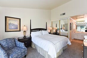702 S At Silverado 1 Bedroom Condo by Redawning