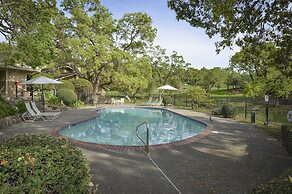 888 Oak Creek At Silverado 2 Bedroom Condo by Redawning