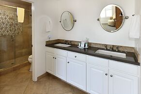 888 Oak Creek At Silverado 2 Bedroom Condo by Redawning