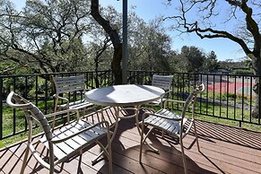 888 Oak Creek At Silverado 2 Bedroom Condo by Redawning