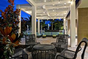 Home2 Suites Naples I-75 Pine Ridge Road, FL