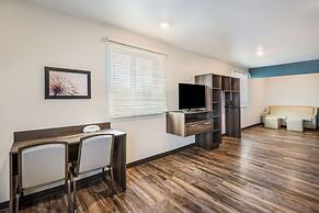 WoodSpring Suites Bradenton