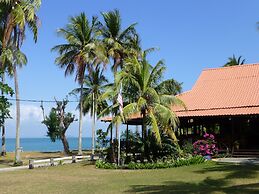 D' Coconut Pulau Besar Resort