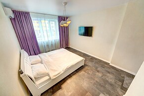 Apartment Voskresenska 18