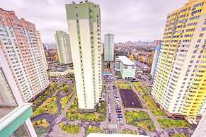 Apartment Voskresenska 18