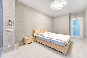 Apartment Voskresenska 18