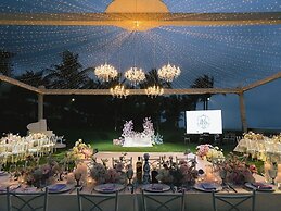 Shilla Monogram Danang