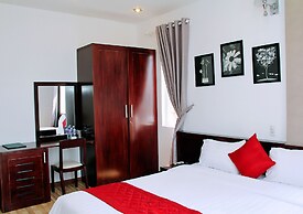 The Carnation Hotel Da Nang