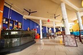 Sana's Beach Guesthouse and Restaurant