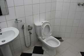 Sana's Beach Guesthouse and Restaurant