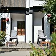 Blossom Hill Inn · Shantang