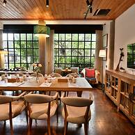 Blossom Hill Inn · Shantang