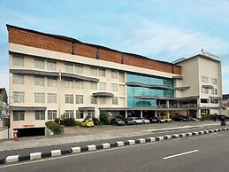 Aveon Hotel Yogyakarta by Daphna Management