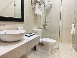 Paragon House & Residence