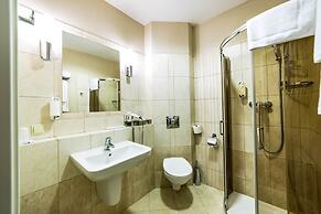 Hotel Sobienie Krolewskie