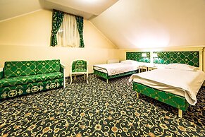 Hotel Sobienie Krolewskie