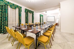 Hotel Sobienie Krolewskie