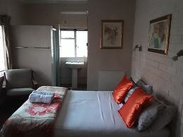 Boer And Brit Self Catering Guest House