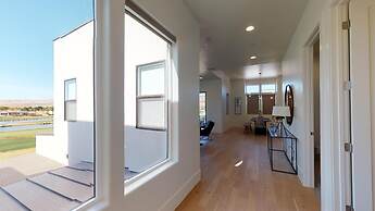 10 At Bloomington Country Club 3 Bedroom Condo by Redawning