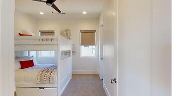 10 At Bloomington Country Club 3 Bedroom Condo by Redawning