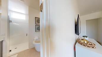 10 At Bloomington Country Club 3 Bedroom Condo by Redawning