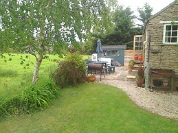 Tranquil Cottage Retreat in Bath