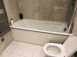 2bed 2bath apartment in kings cross