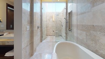 Fairmont Heritage Place Mayakoba