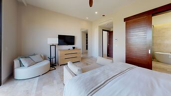 Fairmont Heritage Place Mayakoba