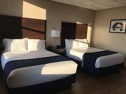 Ariel Broadway Hotel