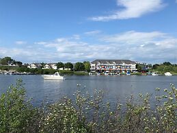 Ariel Broadway Hotel