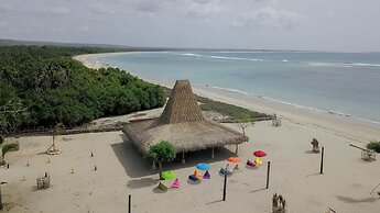 Costa Beach Resort & Club