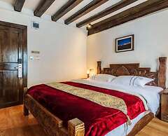 Floral Hotel · Yangqi Space Boutique Inn